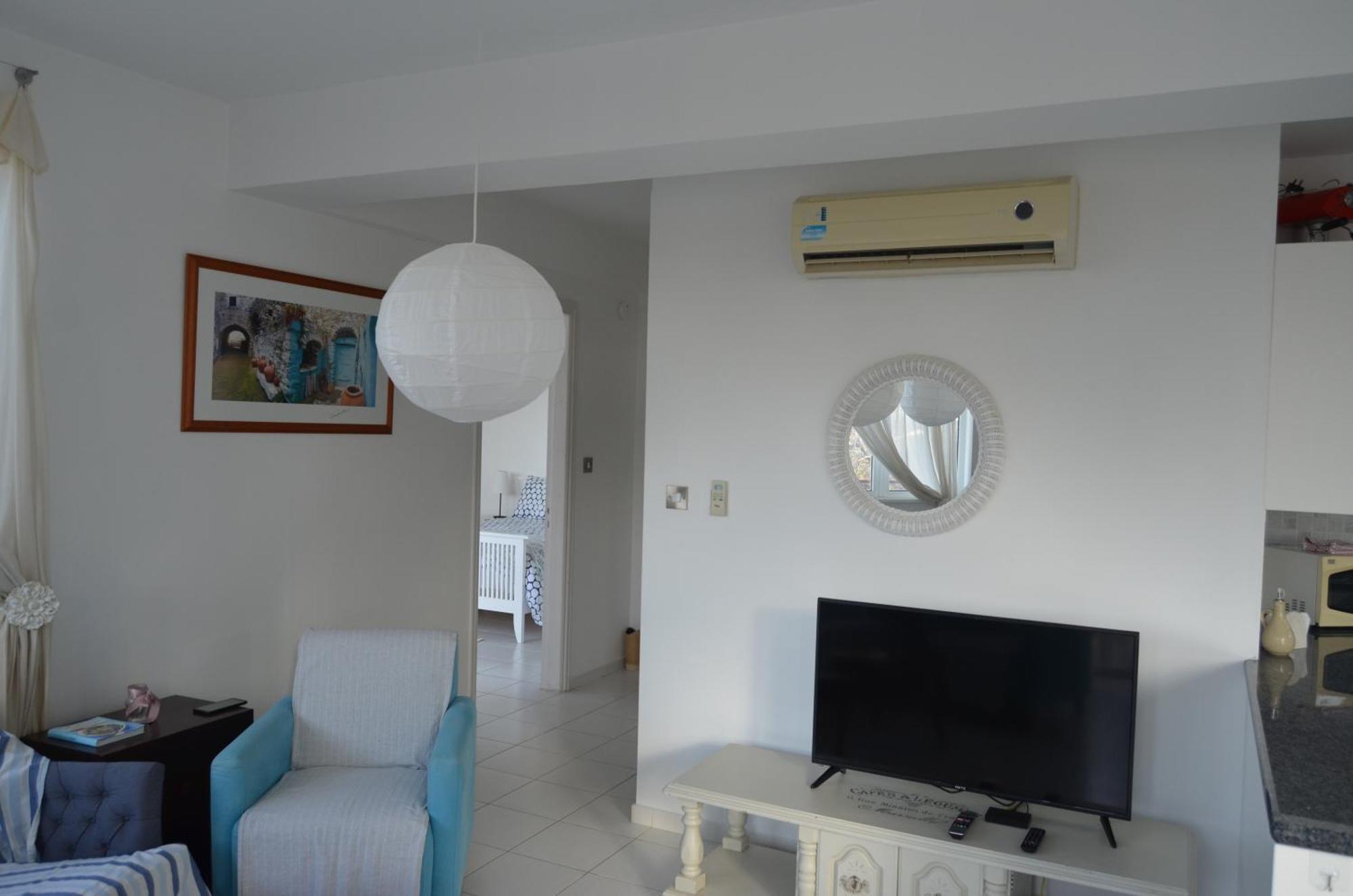 Mia'S Cove Appartement Paphos Buitenkant foto